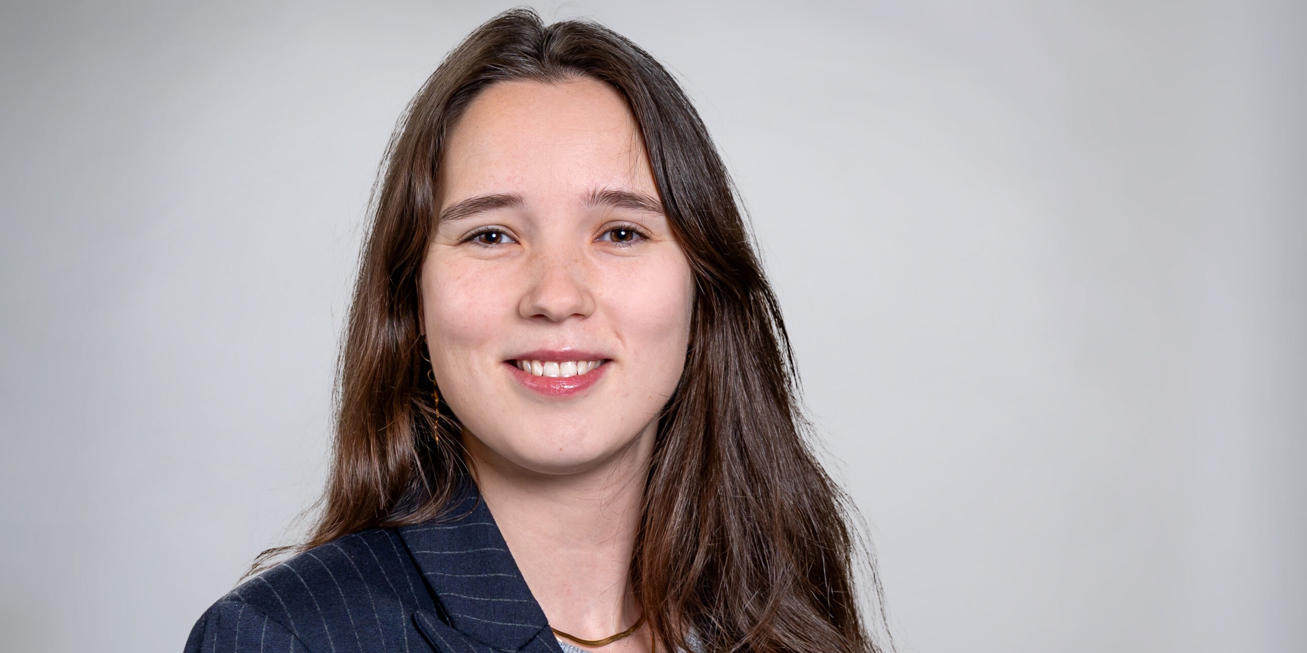 Laura Seres - Brugg Cables professional portrait highlighting engineering roles and career opportunities